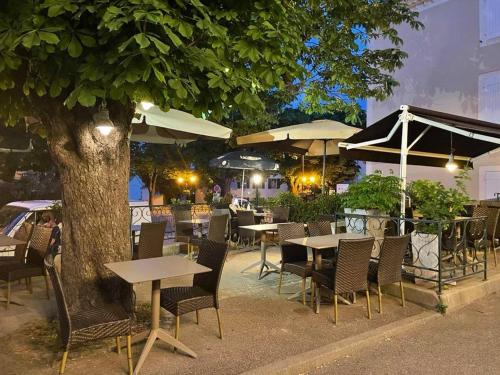 Hotel Le Globe in Marsanne