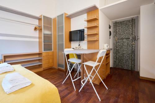 Artist Nadia's apartment in Porta Vercellina 2