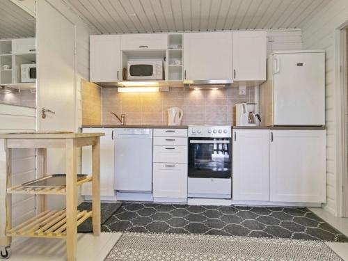 Holiday Home Lepola by Interhome