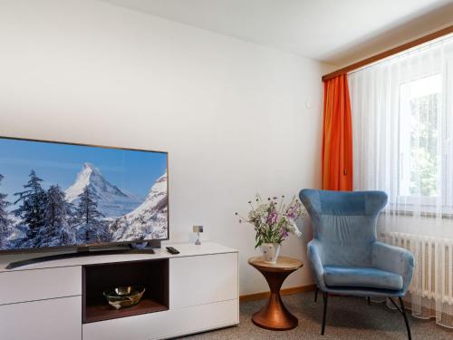 Apartment Hubertus-1 by Interhome, Zermatt (photo 3)
