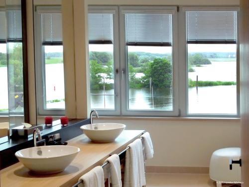 Zollenspieker Fährhaus - image 11