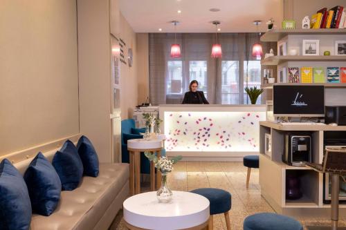 L'Interlude Hotel near Dhalgren Gallery