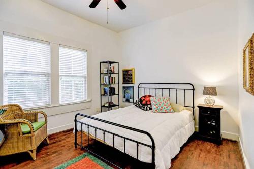 Artsy Heights House: Walk To Food-Bars-Shops-Trails, Kids & Pet Friendly in Houston, USA