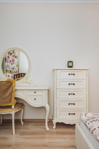 . Apartment LUX Center