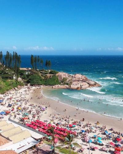 Casa de temporada no Sul da Ilha com piscina near Bar e Lanchonete Educao