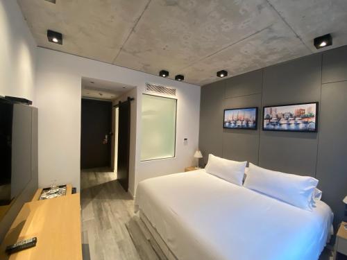 338503644 La Capilla - Punta del Este