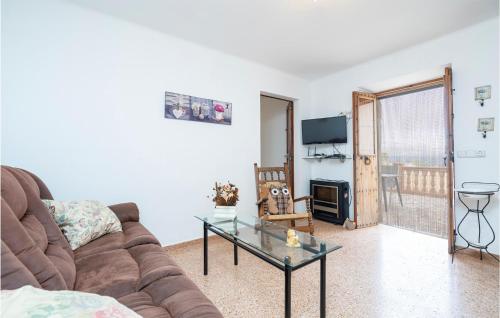  Amazing Home In Llubi With Wifi, Private Swimming Pool And Outdoor Swimming Pool in Llubí