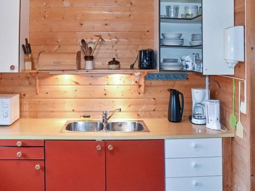Зручності, 4 person holiday home in Leirvik i Sogn in Лаєрвік