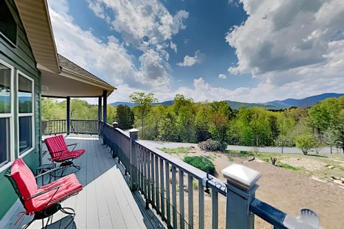 Peaks Oasis in Lake Lure, USA
