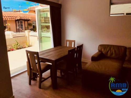 Island Paradise Suite - 2BR Condo (Sleeps 8)