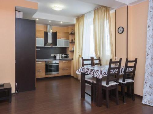 Apartment on Kirova - image 4