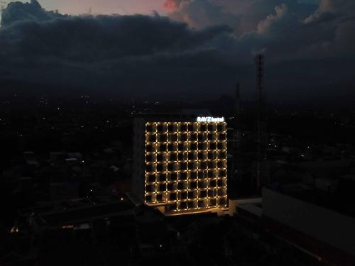 Rayz UMM Hotel Malang, Bali