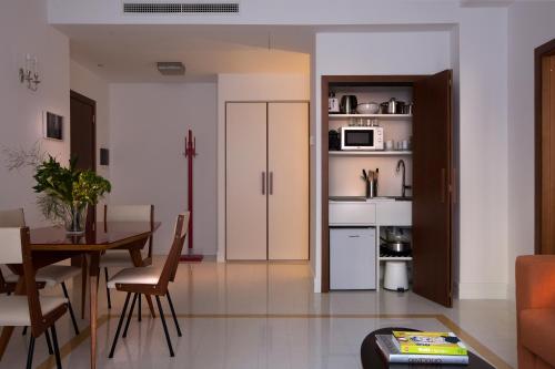 Kitchen, Corso Novara 5 Design Apartments in Naples