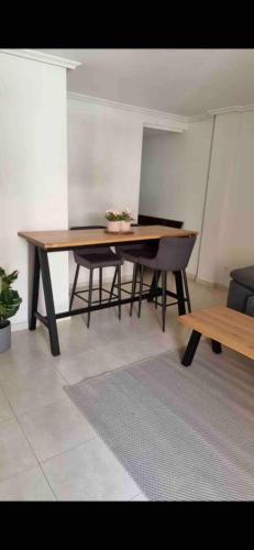  2 bedroom 2 Bathroom Entire Apartment in Rojales with Pool in Rojales