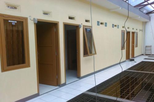 Kost ST 27 (Female Only)