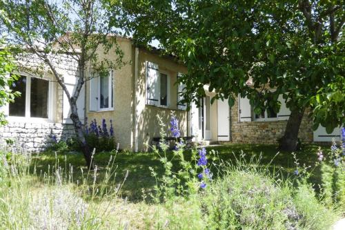 Semi-detached house, Revest-du-Bion