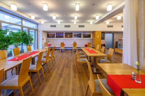Restaurant, Hotel Atom Trebic in Trebic
