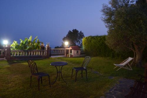 Skats, Sea view, Wonderful pool, Nature, Peaceful & AC in Sant Cebria de Vallalta