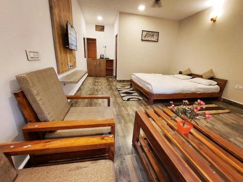 Grand Narmada Homestay Resort-Bandhavgarh