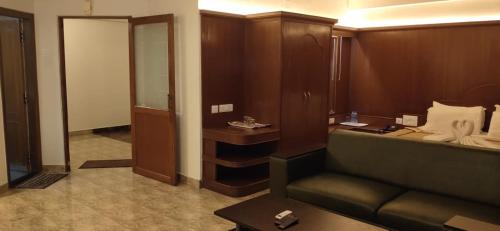 Hotel Sriram Residency