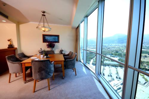 338612414 Wyndham Grand Izmir Ozdilek Thermal & Spa