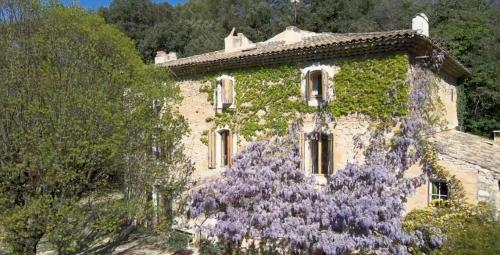 Bastide des Sources chambre d'hôte Charleval