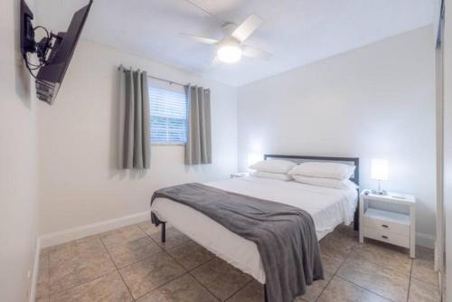 Tropical Oasis Condos - image 14