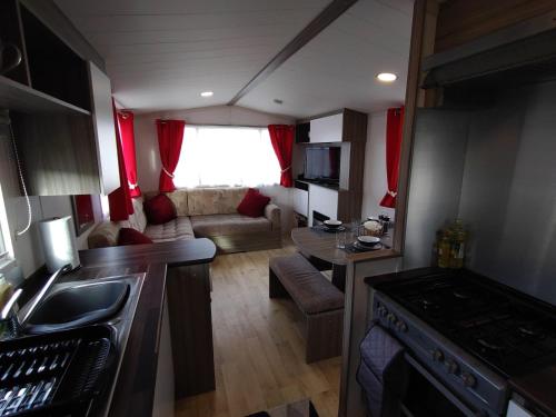 Picture of Lovely 2-Bedroom Caravan In Rhyl