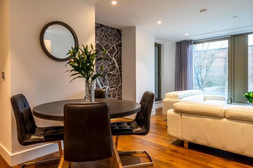 The Ebor Suite @ Ryedale House