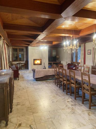 House with 6 bedrooms in Sermersheim with enclosed garden and WiFi 32 km from the beach - image 8