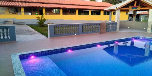 Casa de campo com Wi-Fi e piscina em Ibiuna SP