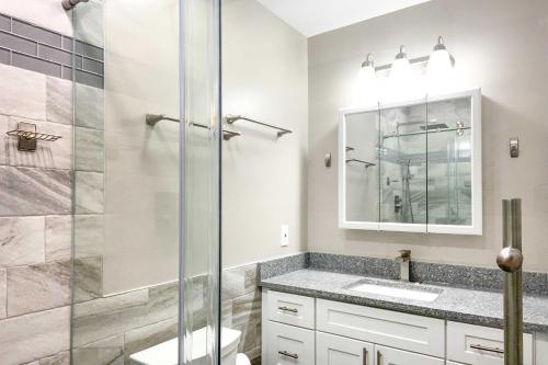 Beach Pebble Townhome about quarter Mile to Ocean! - image 11