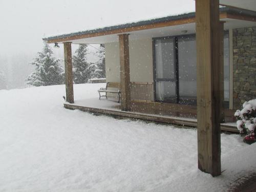 Ieeja, The Bunkhouse in Waiau