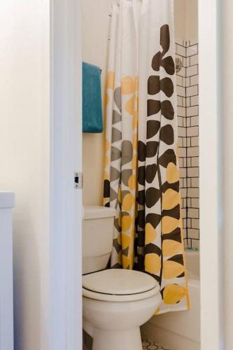 Nomad Studio l 5 Min to Domain l 12 min to DT