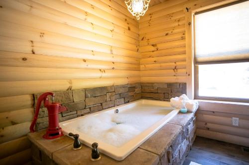 Water Lily Cabin by Amish Country Lodging Water Lily Cabin by Amish Country Lodging