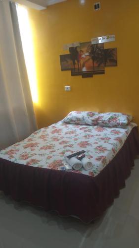1 double bed, 1 twin bed