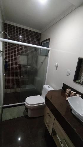 Casa Luxo: Piscina, Churras, Sinuca e Cinema - 300m da Praia