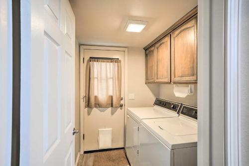 Ideally Located Ocean Escape Near Beach and Wineries Ideally Located Ocean Escape Near Beach and Wineries