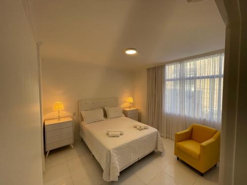 SALVADOR Ondina 3 quartos frente praia