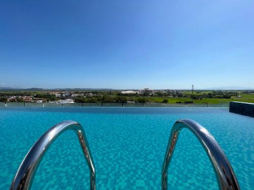 สระว่ายน้ำ, Imperio Professional Suites @ FD Homestay in อาลอร์ เซตาร์