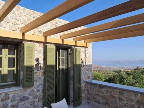 Villa Rosa Gialla, Zia