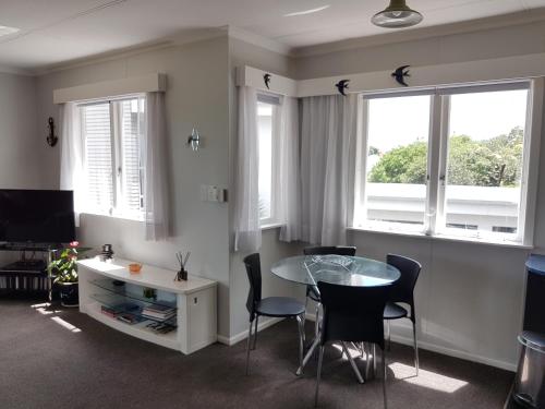 Coromandel Tapu - Beachfront Escape