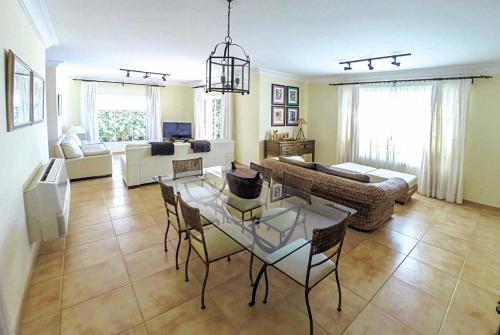  Salvador in 35100 Maspalomas