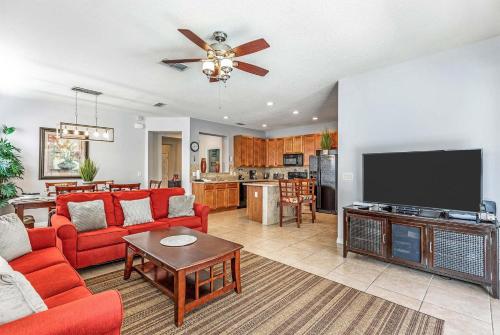 Marcello Blvd - main image