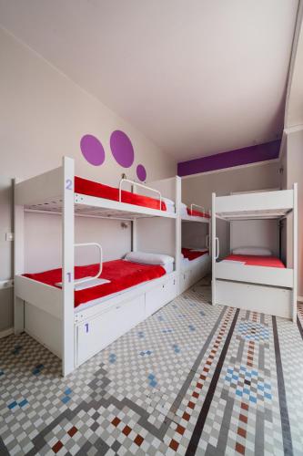 Purple Nest Hostel - image 3