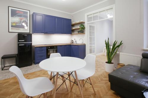 Warsaw Concierge Flat6 Hoza, Warschau