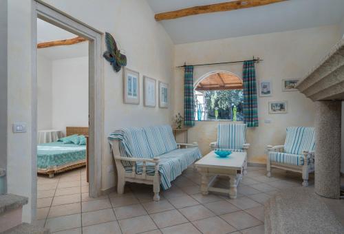 Sardinia Family Villas - Villa Gaia with private pool in the countryside