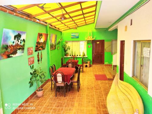 . Hostal Algas Del Titicaca