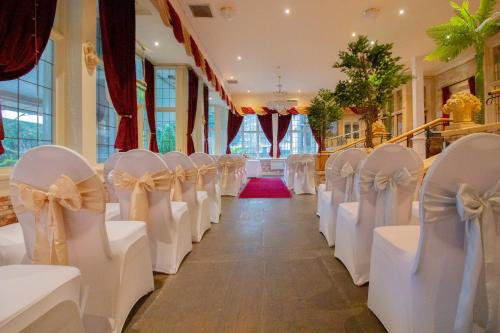 โรงแรม เวสโทน เมเนอร์ (Westone Manor Hotel) in นอร์ธทำดัน