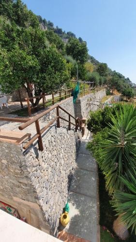Villa Sunrise. Pool and seaview in Amalfi Coast in อมัลฟี